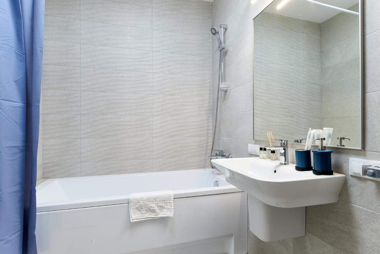 Затишна Квартира У Центрі Міста Elisium3 Kiev Dış mekan fotoğraf