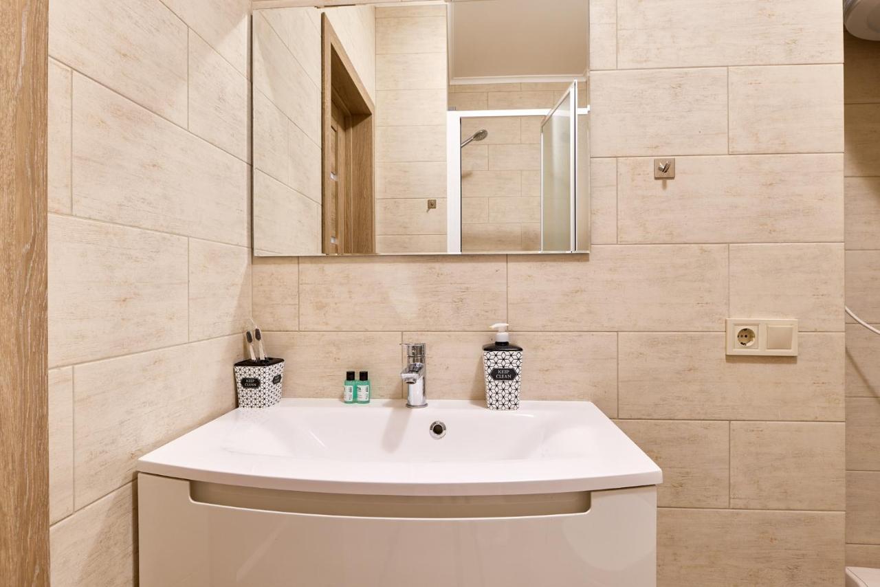 Затишна Квартира У Центрі Міста Elisium3 Kiev Dış mekan fotoğraf
